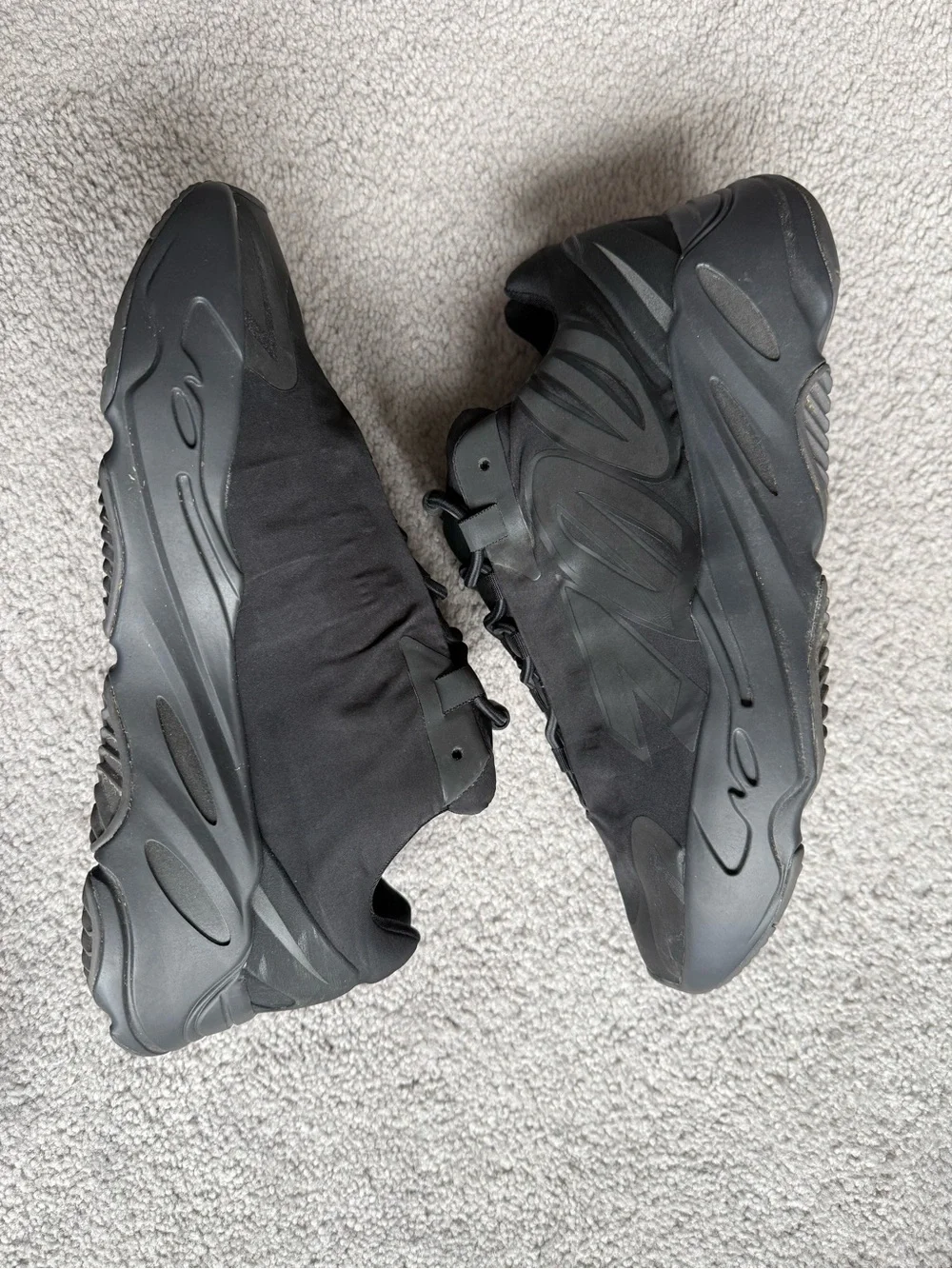 Yeezy 700 MNVN Triple Black - Picture 1 of 6